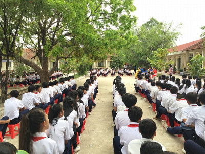 Tuyên truyền về HIV/ AIDS