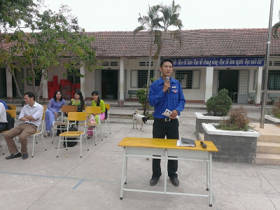 Trường Trung Cấp Kỹ Thuật và Nghiệp Vụ Công Đoàn tư vấn hướng nghiệp cho học sinh lớp 9