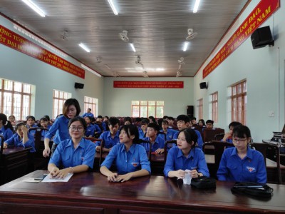 Lễ kết nạp Đoàn viên mới