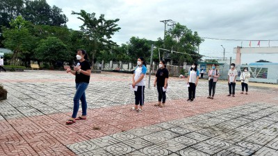 Hơn 500 học sinh khối 9, 8 trường THCS Tương Bình Hiệp được tiêm Vaccin Pfizez