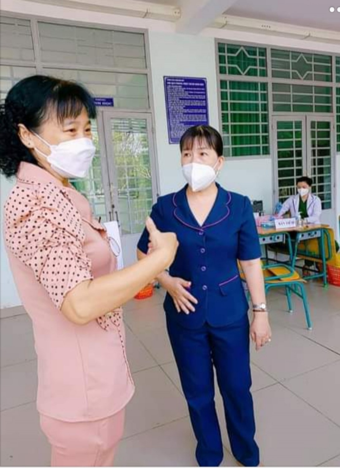 Tiêm Vaccin Ngừa COVID- 19 Cho Học Sinh Khối 6 (dưới 12 tuổi). Thực hiện chương trình "Sóng và máy tính cho em"!