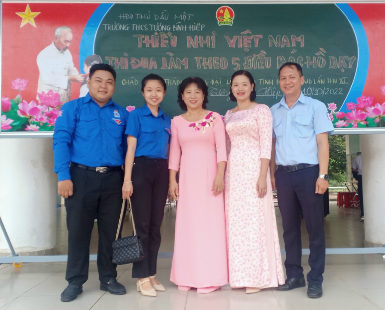 Phát động thi đua phong trào: Thiếu nhi THCS Tương Bình Hiệp học tập và làm theo 5 điều Bác Hồ dạy năm học 2022- 2023