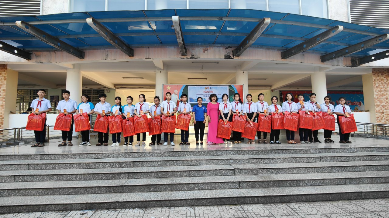 Liên Đội trường THCS Tương Bình Hiệp tổ chức chuyên đề "Phòng Chống Bạo Lực Học Đường và Chương Trình Tiếp Sức Đến Trường Năm Học 2023- 2024"