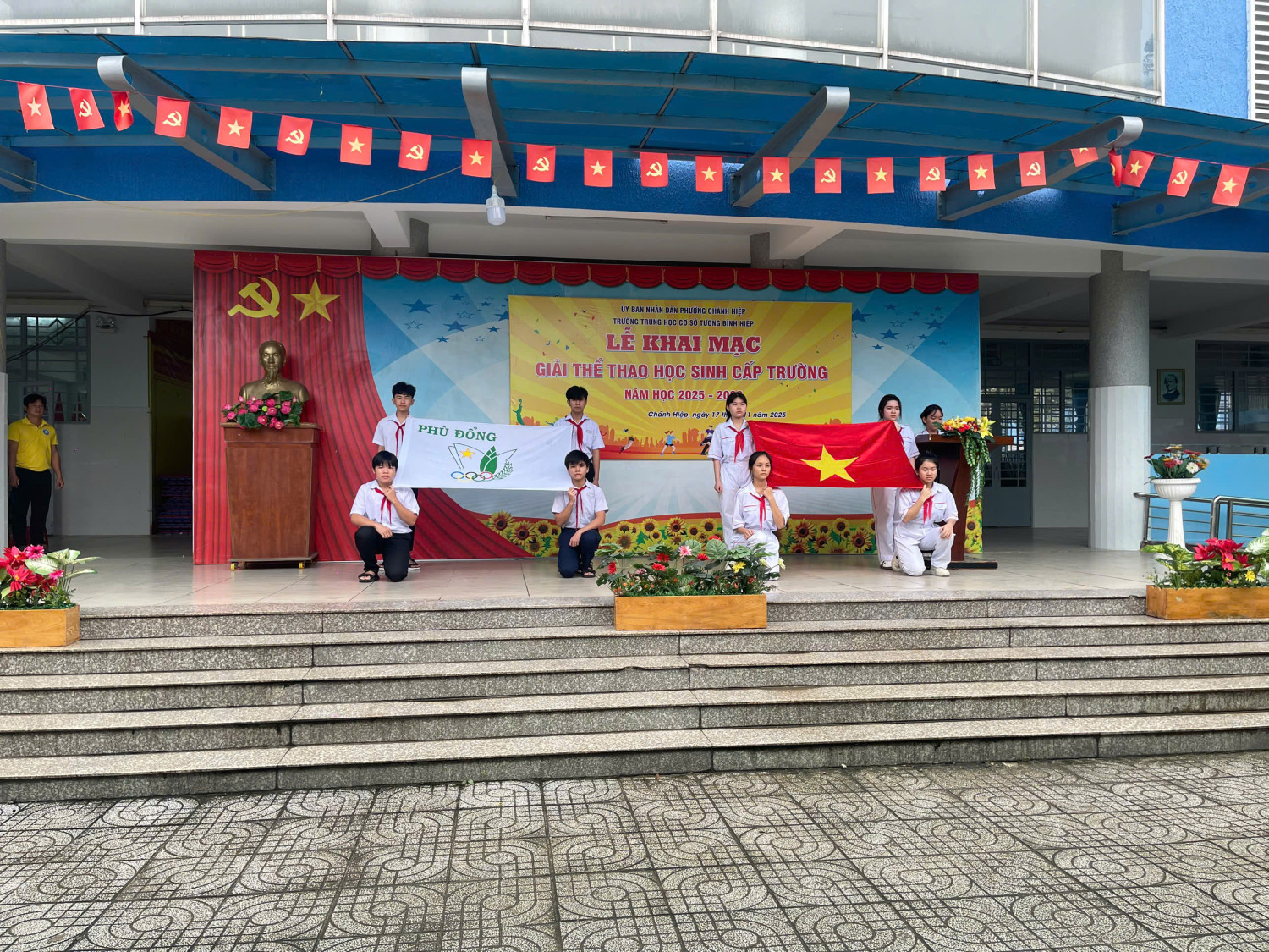 Trường THCS Tương Bình Hiệp tổ chức Lễ khai mạc Giải thể thao học sinh cấp trường